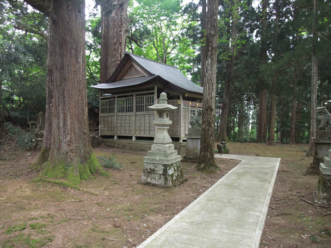 隠尾八幡宮