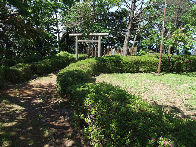 宮崎城 北陸宮墳墓